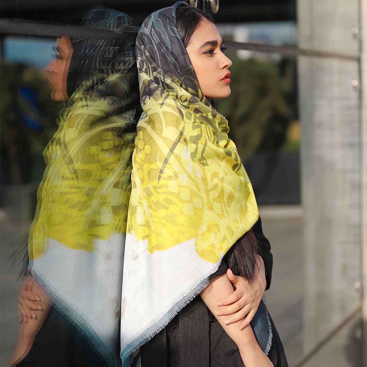 روسری نخی زنانه طرح خطاطی کد 01