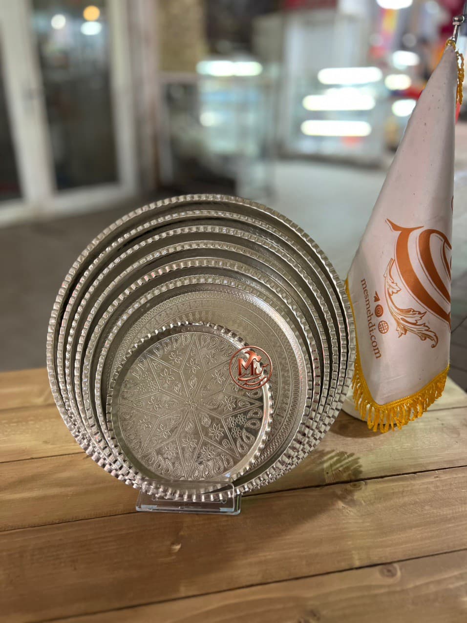 سینی مسی سفید طرحدار — تصویر ۴