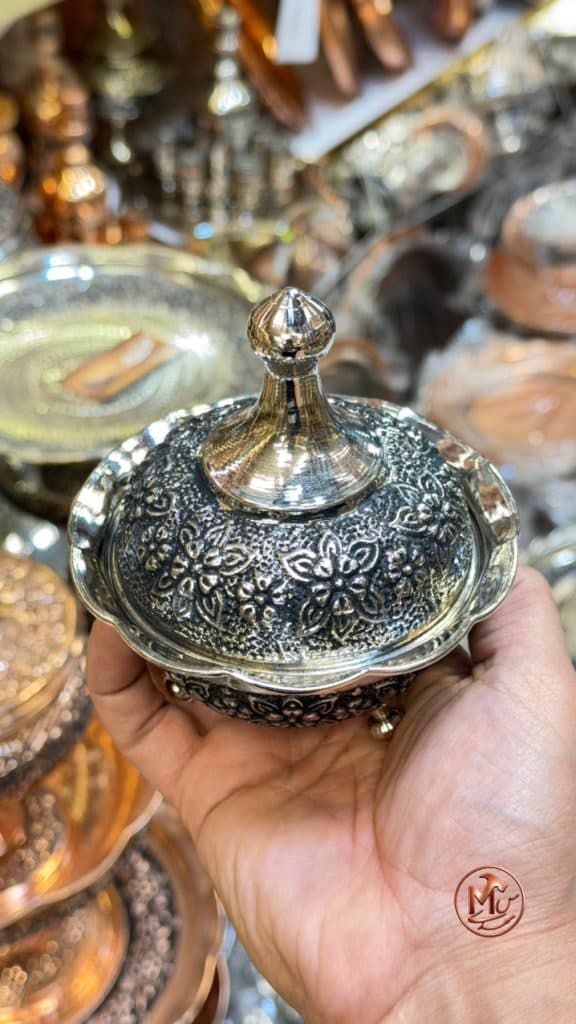 قندان گلبرگی ۳ پایه مسی کروم — تصویر ۵
