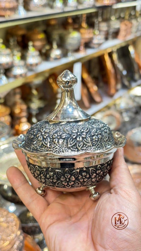 قندان گلبرگی ۳ پایه مسی کروم