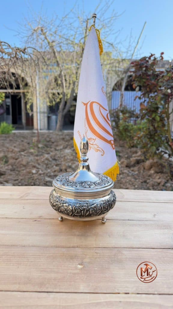 قندان گلبرگ کروم — تصویر ۲