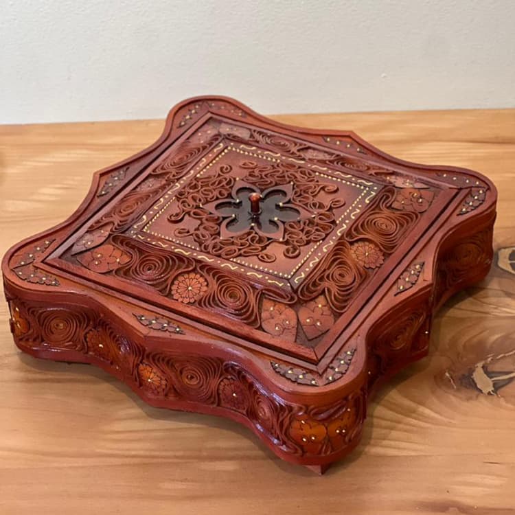 جعبه‌ معرق چرمی