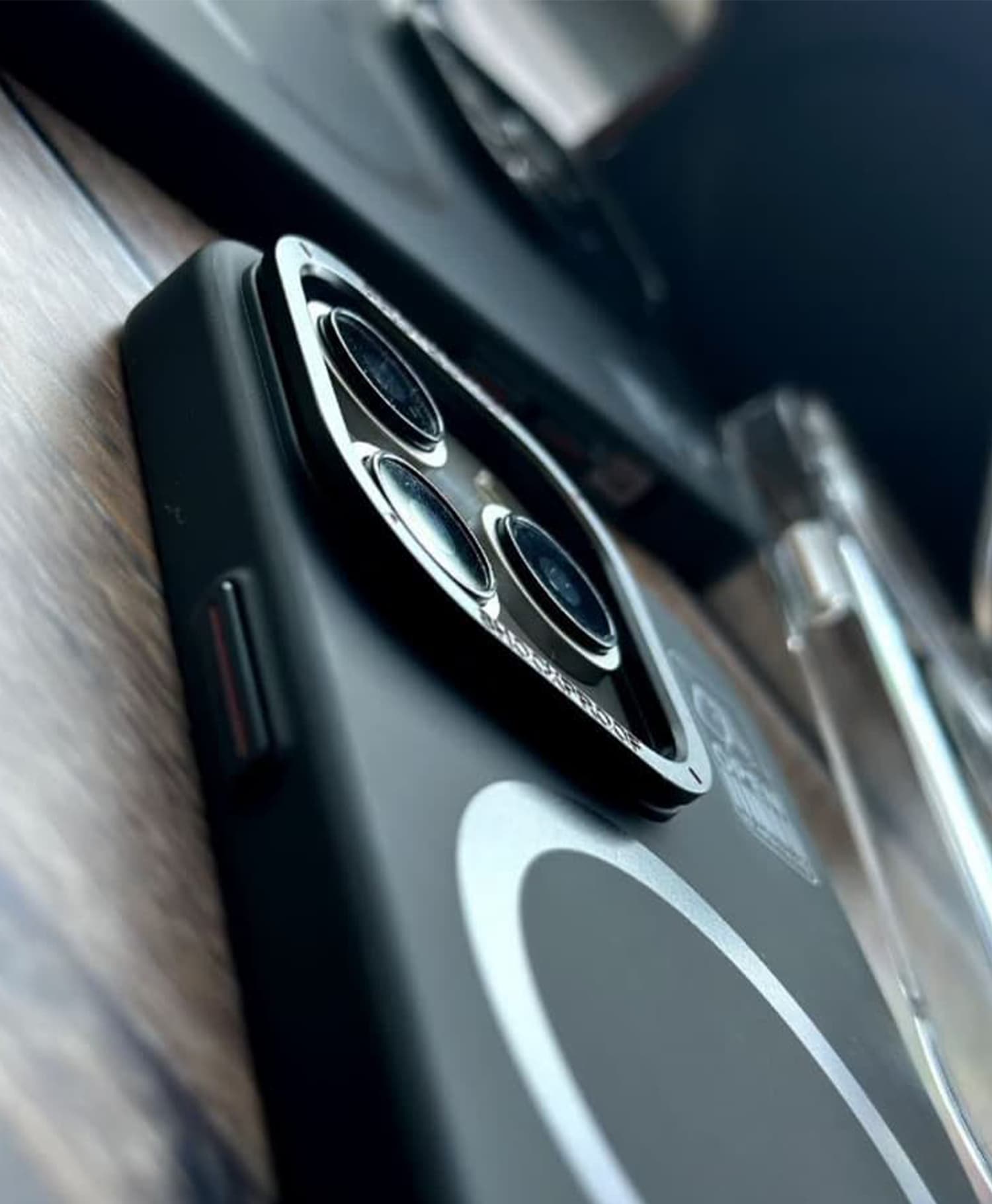 قاب مجیک ماسک Open مگ سیف دار گوشی موبایل Iphone 15 Pro Max — تصویر ۵