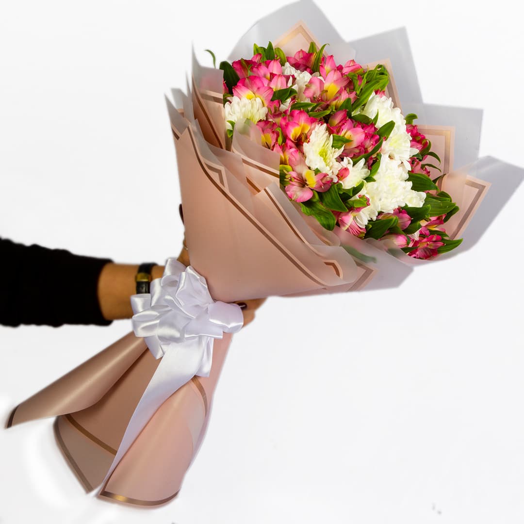 دسته گل هدیه داوودی 25165|باختر