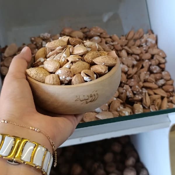 بادام منقا پوست نمکی — تصویر ۳