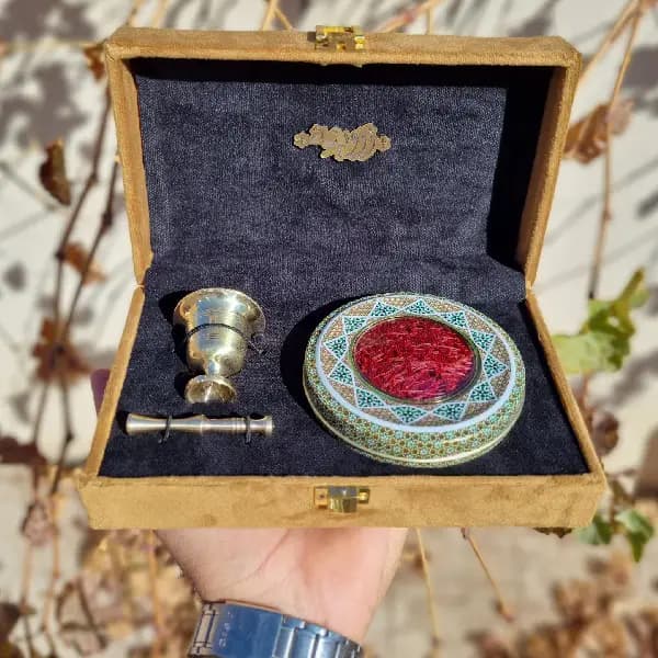 پک هدیه زعفران یک مثقال — تصویر ۴