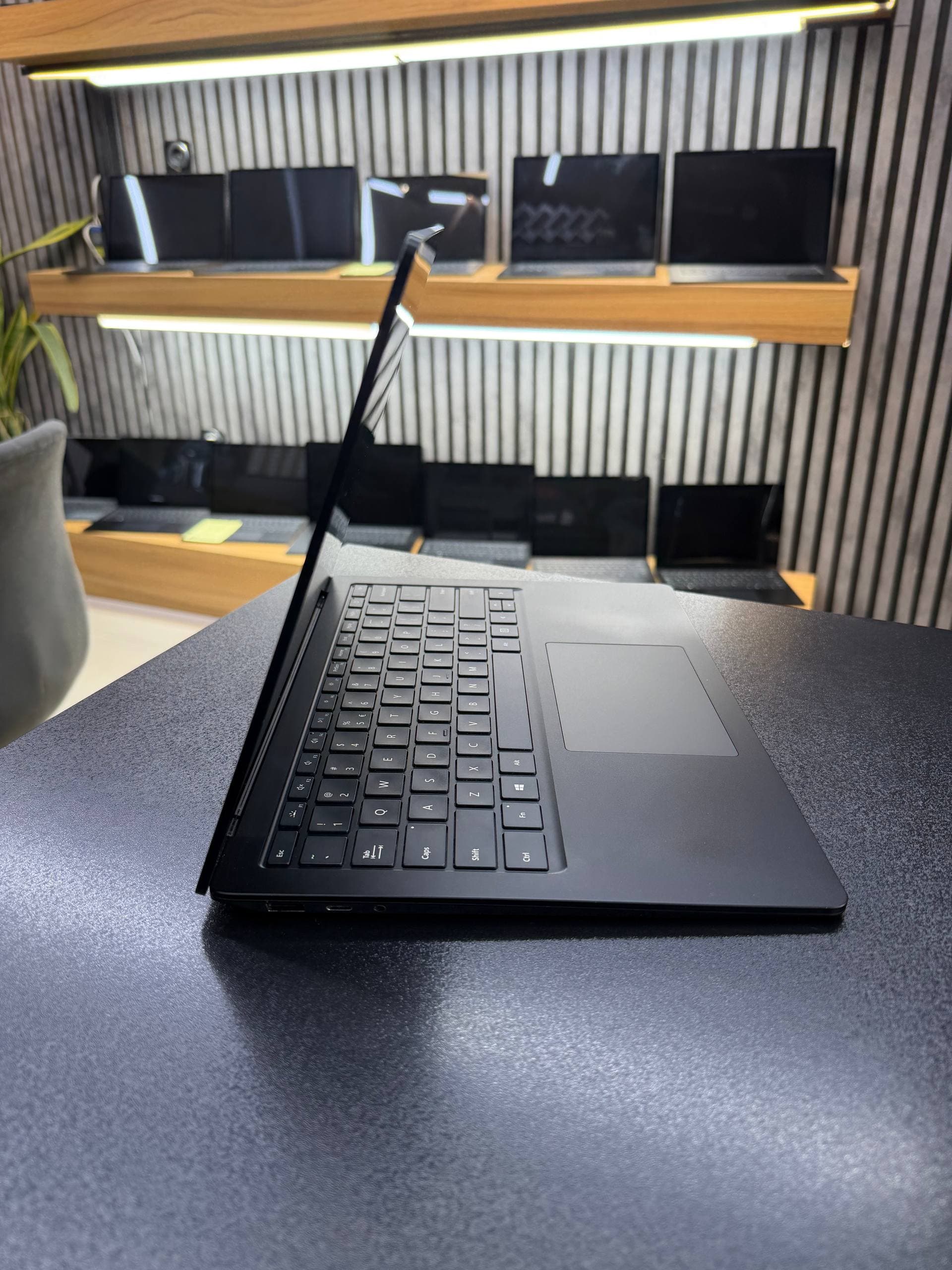 هدفون بی سیم انکر مدل HEADPHONE BLUETOOTH ANKER SOUNDCORE LIBERTY 4 PRO — تصویر ۹