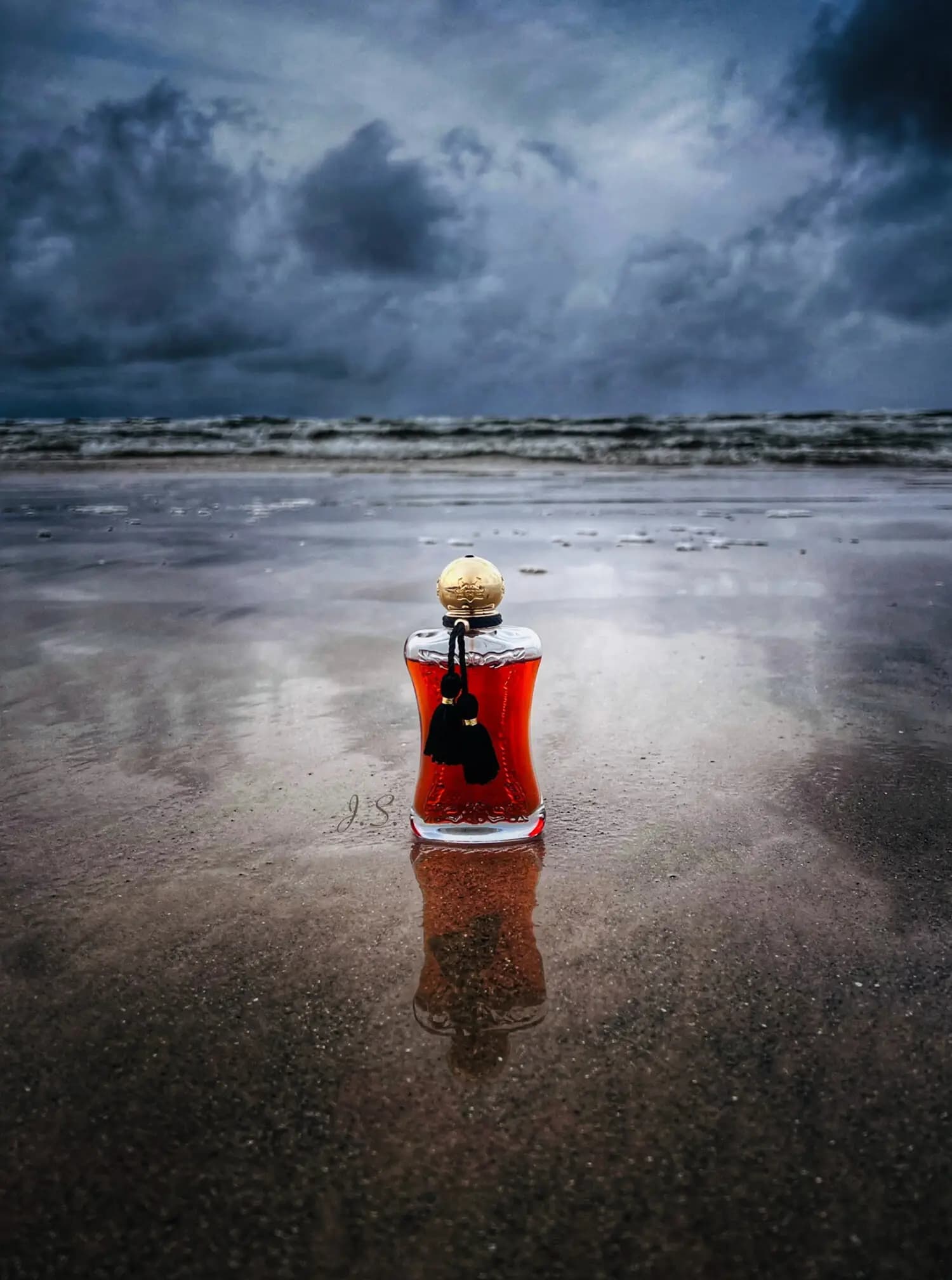 عطر ادکلن پارفومز د مارلی سافاناد | PARFUMS de MARLY / SAFANAD — تصویر ۷