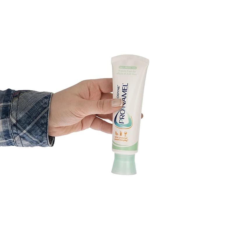 خمیر دندان نعنایی سنسوداین Pro namel حاوی فلوراید مدل Daily Protection برای دندان های حساس حجم 75 میل — تصویر ۱۲