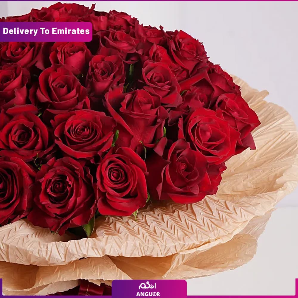 دسته گل رز 50 شاخه (امارات) — تصویر ۳