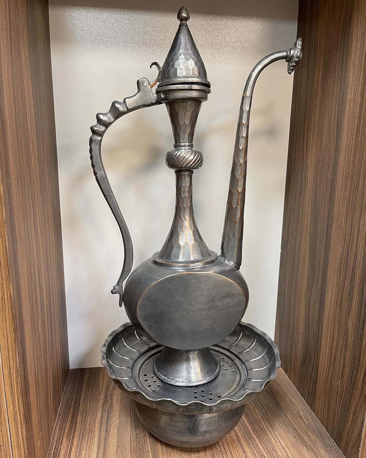 آفتابه لگن مسی سایز بزرگ معروف به خویی — تصویر ۲