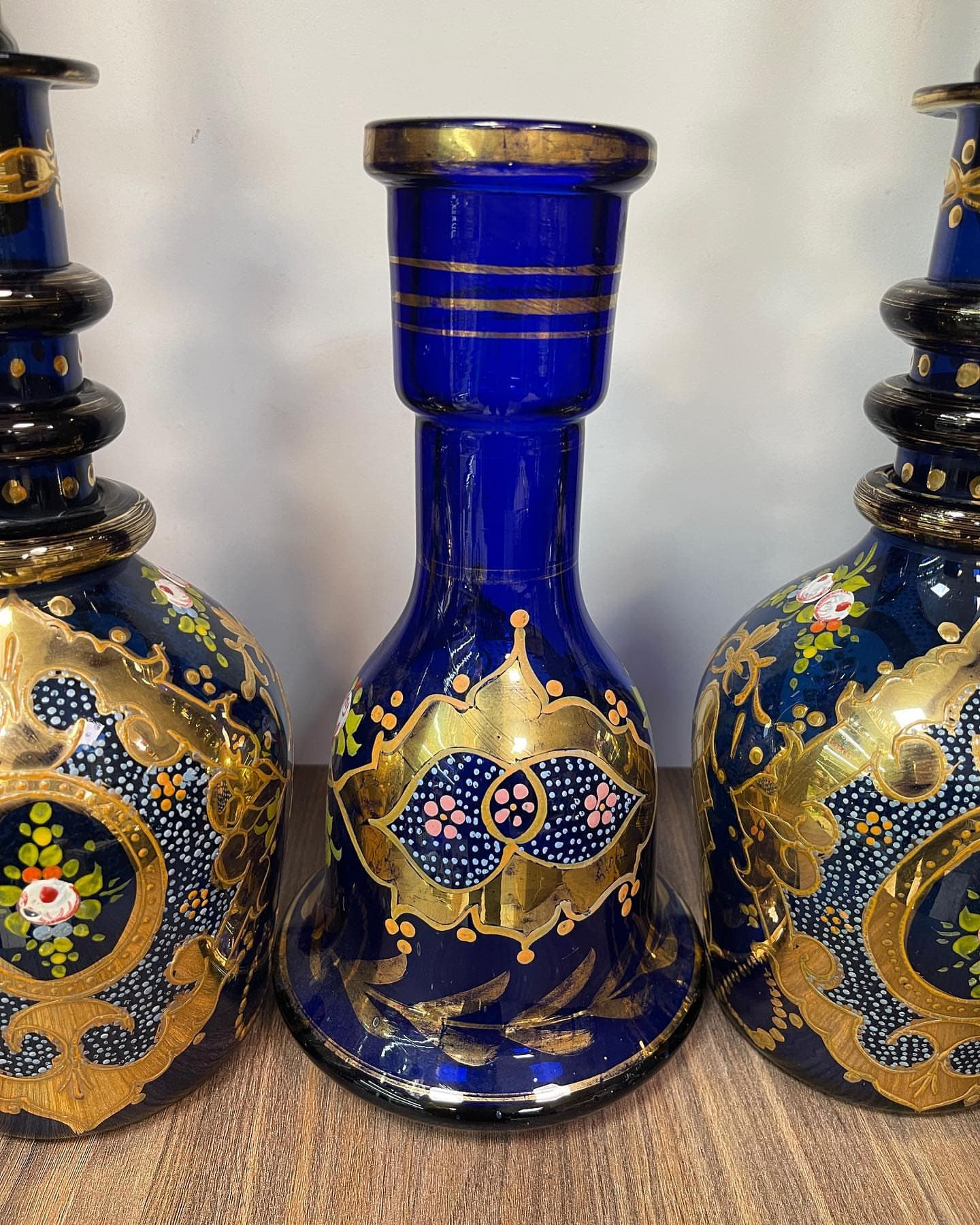 مجموعه تنگ و کوزه قلیان قدیمی — تصویر ۴