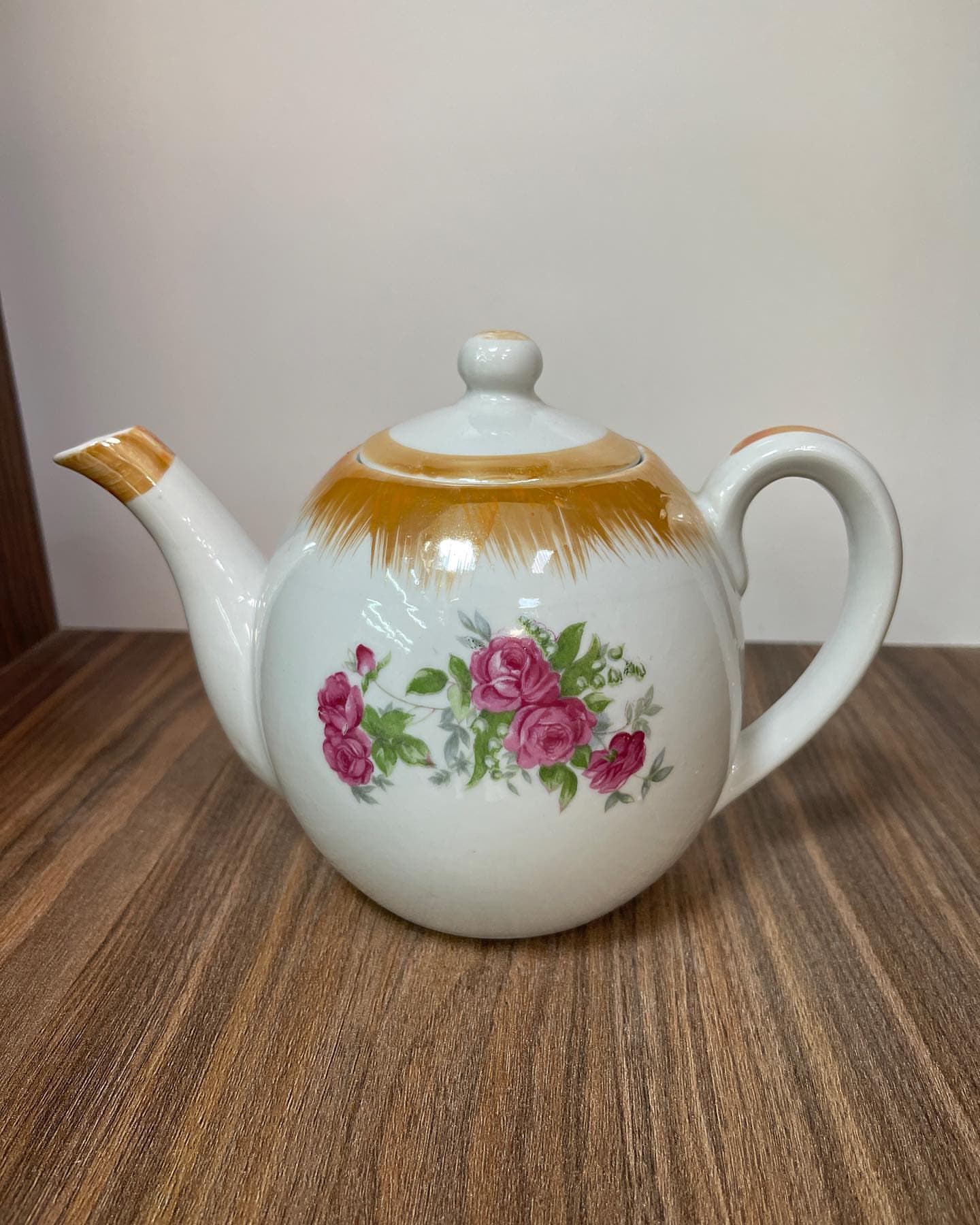 قوری‌ گلسرخی ژاپنی قدیمی