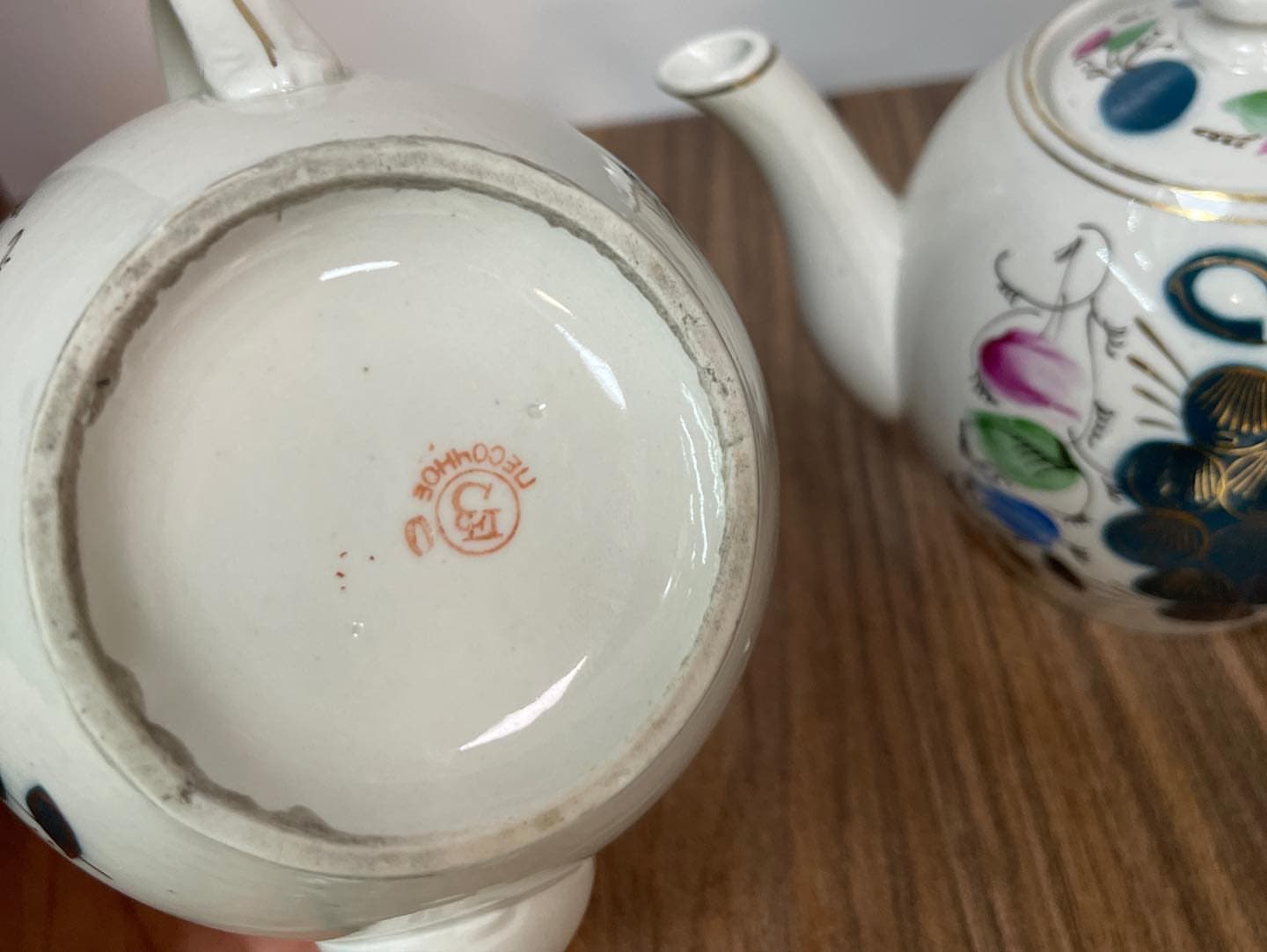 یک جفت قوری انگوری سبز روس اصل و قدمتدار — تصویر ۸