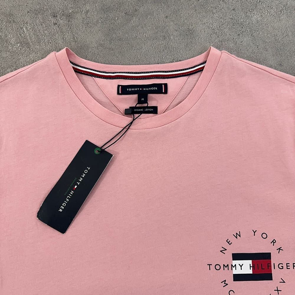 تیشرت اورجینال TOMMY HILFIGER رنگ صورتی سایز M — تصویر ۹
