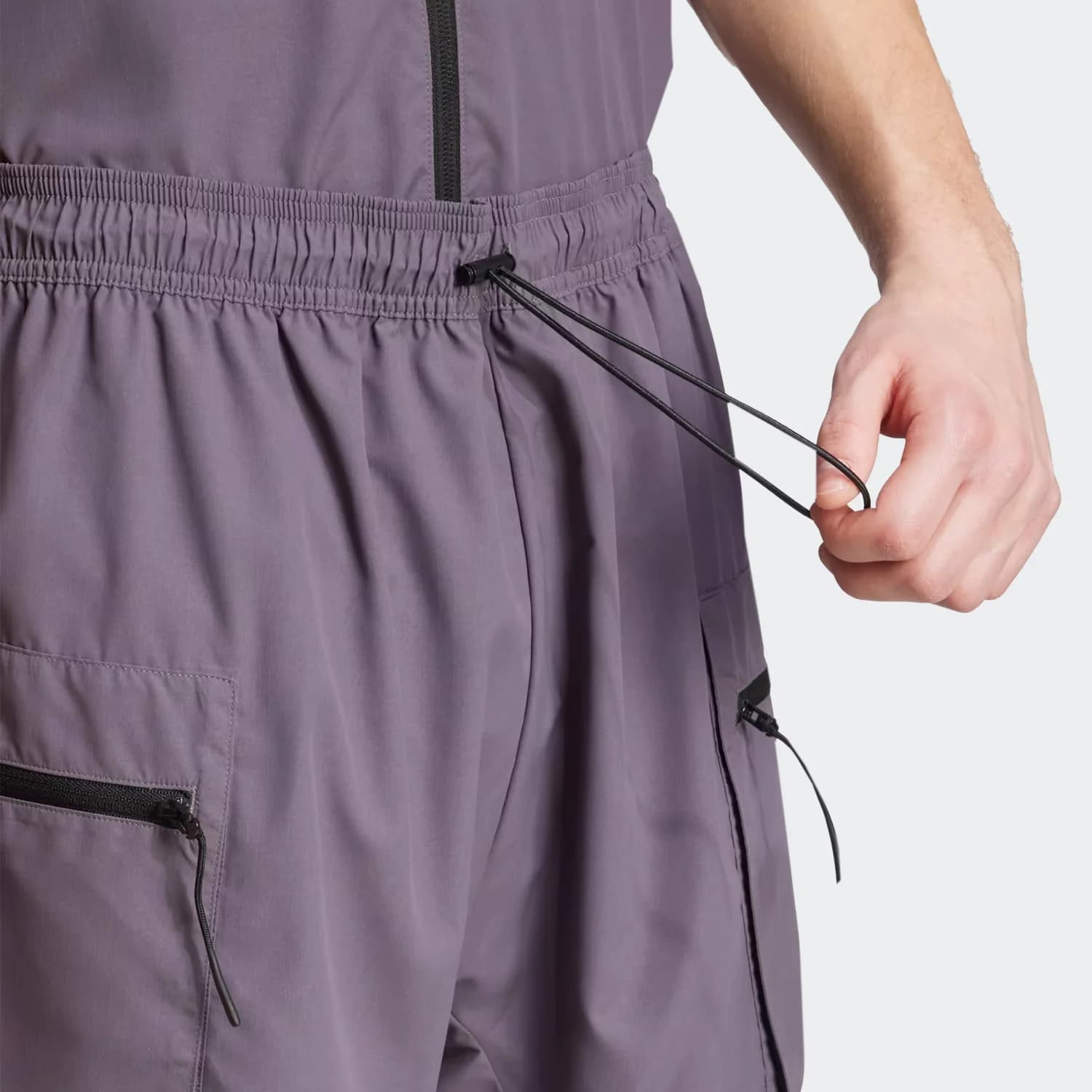 شلوارک مردانه آدیداس مدل City Escape Woven Shorts — تصویر ۶