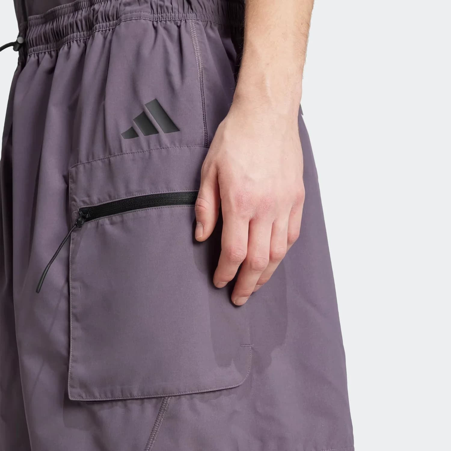 شلوارک مردانه آدیداس مدل City Escape Woven Shorts — تصویر ۵