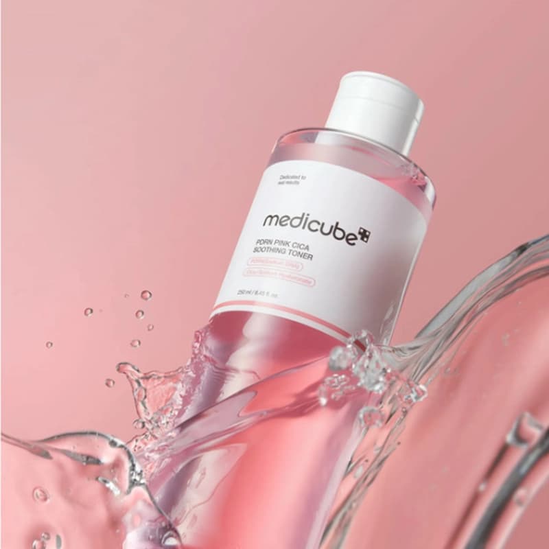 تونر صورتی تسکین دهنده و روشن کننده سیکا مدی کیوب MEDICUBE PDRN Pink Cica Soothing Toner — تصویر ۱۲