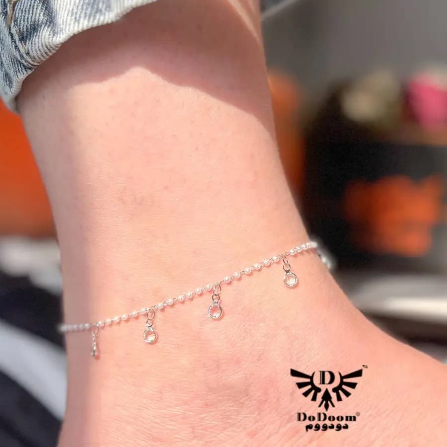 پابند مرواریدی ظریف آویزدار P16 — تصویر ۲