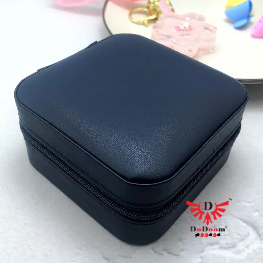 جعبه جواهرات و بدلیجات چرمی کوچک مسافرتی B05 — تصویر ۹