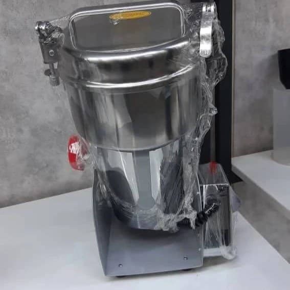 آسیاب صنعتی ماتسو ژاپن ۵۰۰ گرمی مدل 842 — تصویر ۳