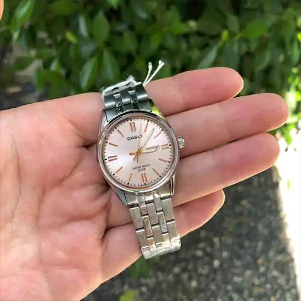 ساعت مچی زنانه کاسیو مدل LTP-1335D-4A — تصویر ۹