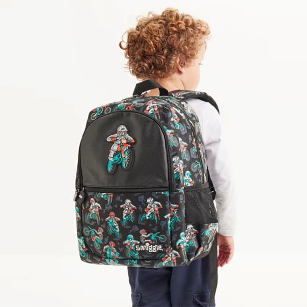 کوله پشتی مدرسه پسرانه اسمیگل Smiggle طرح Motorcycle — تصویر ۳