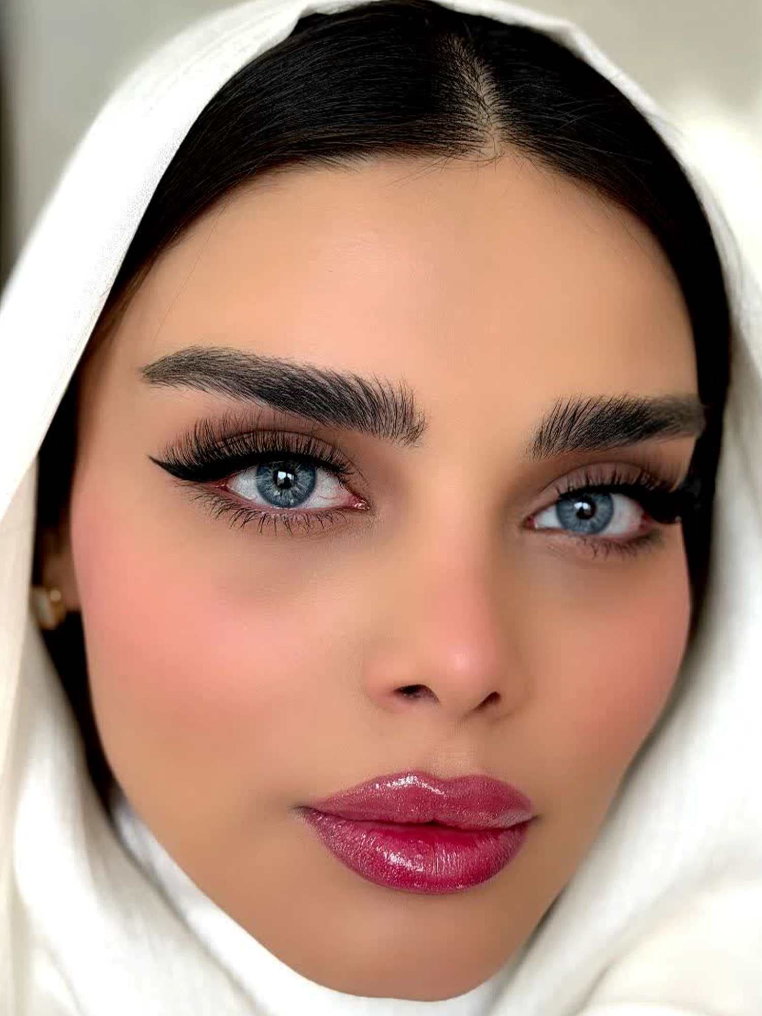 لنز رنگی یونیک ایندیگو Unique Indigo — تصویر ۳