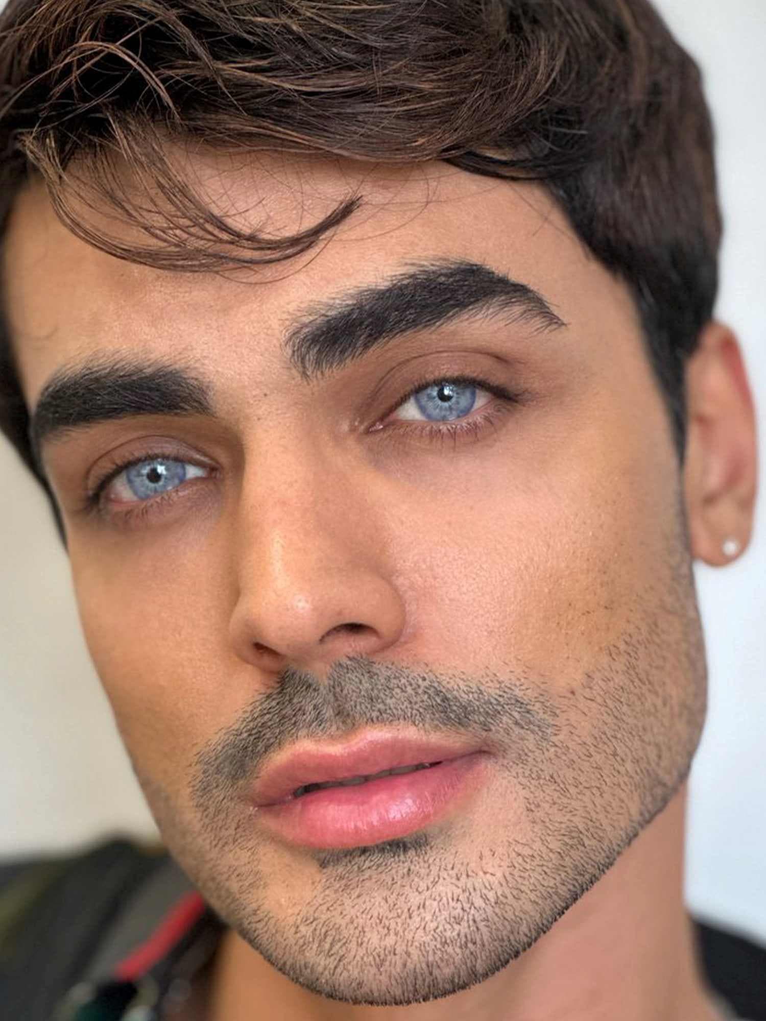 لنز طبی رنگی اوربان لایر سیری اش بلو Siri ash blue — تصویر ۵