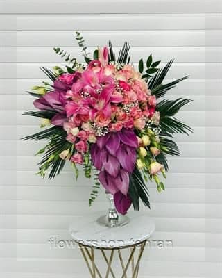 دسته گل هدیه به دوست مناسب شرکت‌ها، مطب‌ها و فضاهای اداری