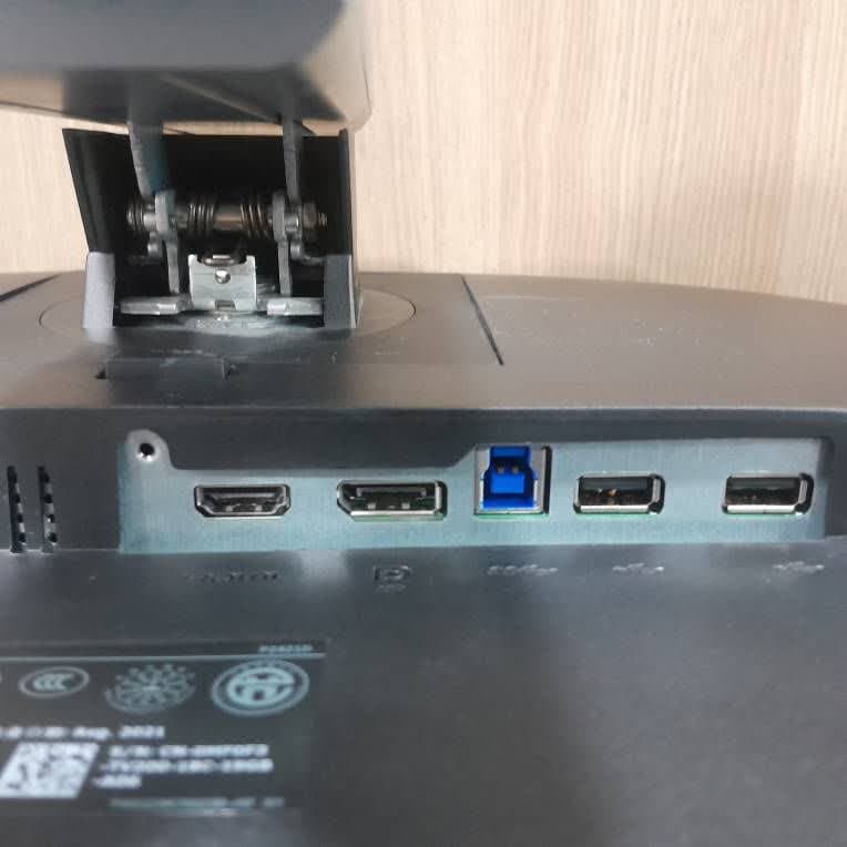 مانیتور استوک 24 اینچ DELL مدل P2421D — تصویر ۴
