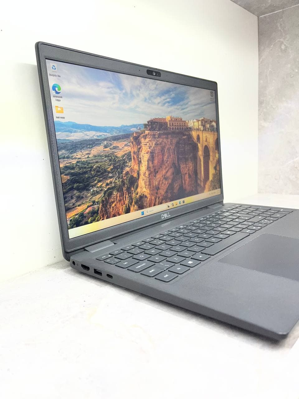 لپ تاپ 15.6 اینچی دل مدل Dell latitude 3520 – Corei5 1135G7 — تصویر ۱۱