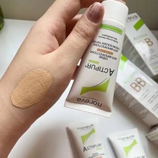 ضد آفتاب رنگی نوروا اکتی پور — تصویر ۳