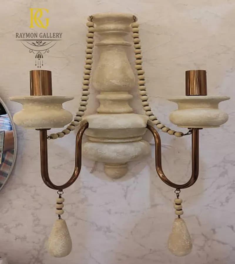 دیوار کوب دو شاخه سفید چوبی — تصویر ۳