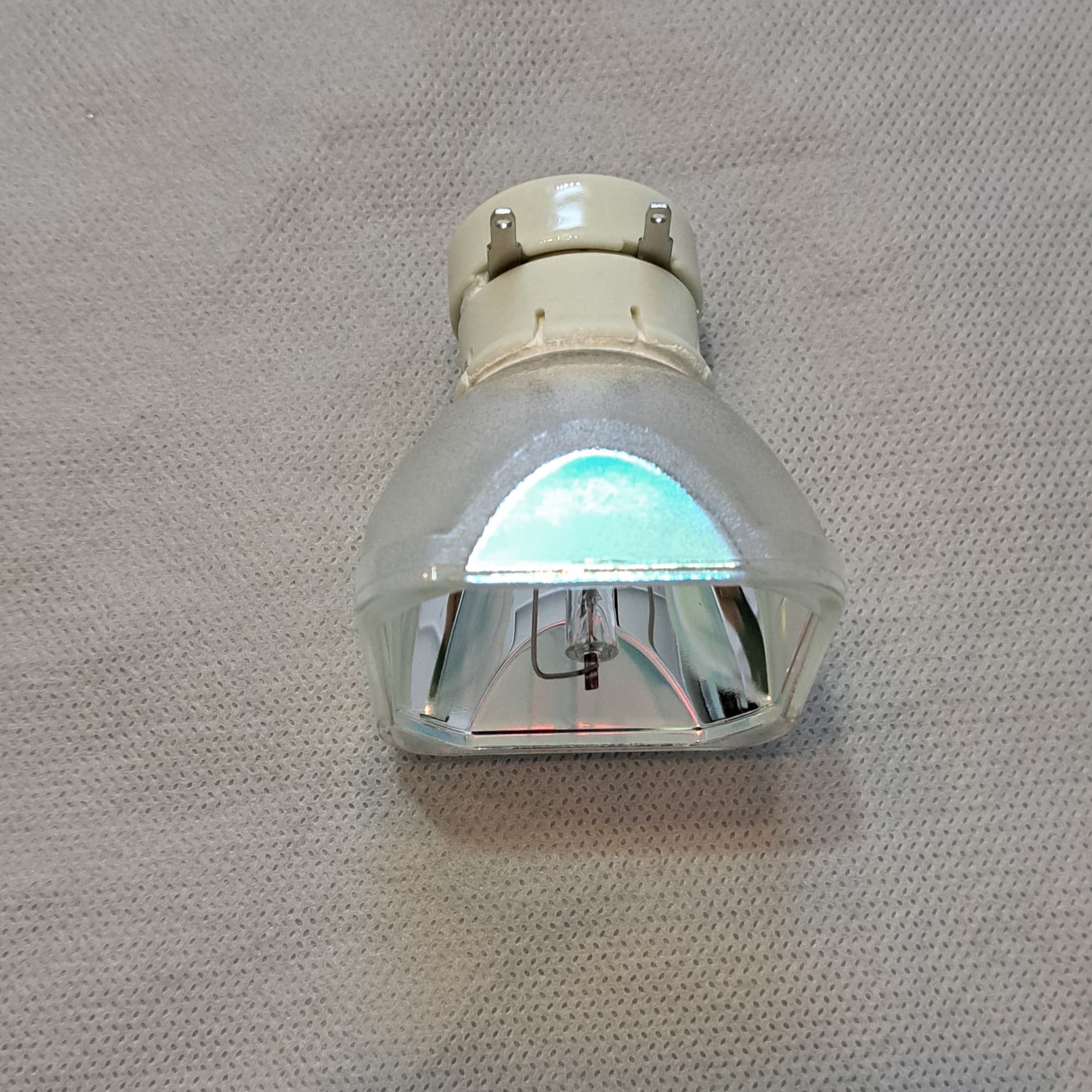 لامپ ویدئوپروژکتور مدل UHP210