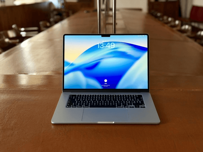لپتاپ مک بوک ایر 13.36 ام5 10هسته ای رم 16گیگابایت حافظه 512گیگابایت سریع Macbook Air 13.36′ M5 10core cpu 10core gpu 16gb RAM 512gb ssd — تصویر ۵