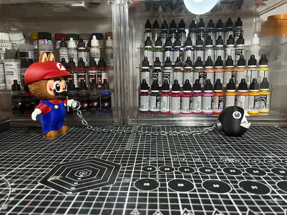 🧸 عروسک لبوبو مدل Mario با Chain Chomp | رنگ‌آمیزی دستی | چاپ سه‌بعدی +PLA | ارتفاع ۱۵ سانتی‌متر — تصویر ۹