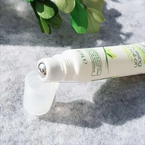 کرم رولی دور چشم سیمپل مدل Revitalising — تصویر ۴