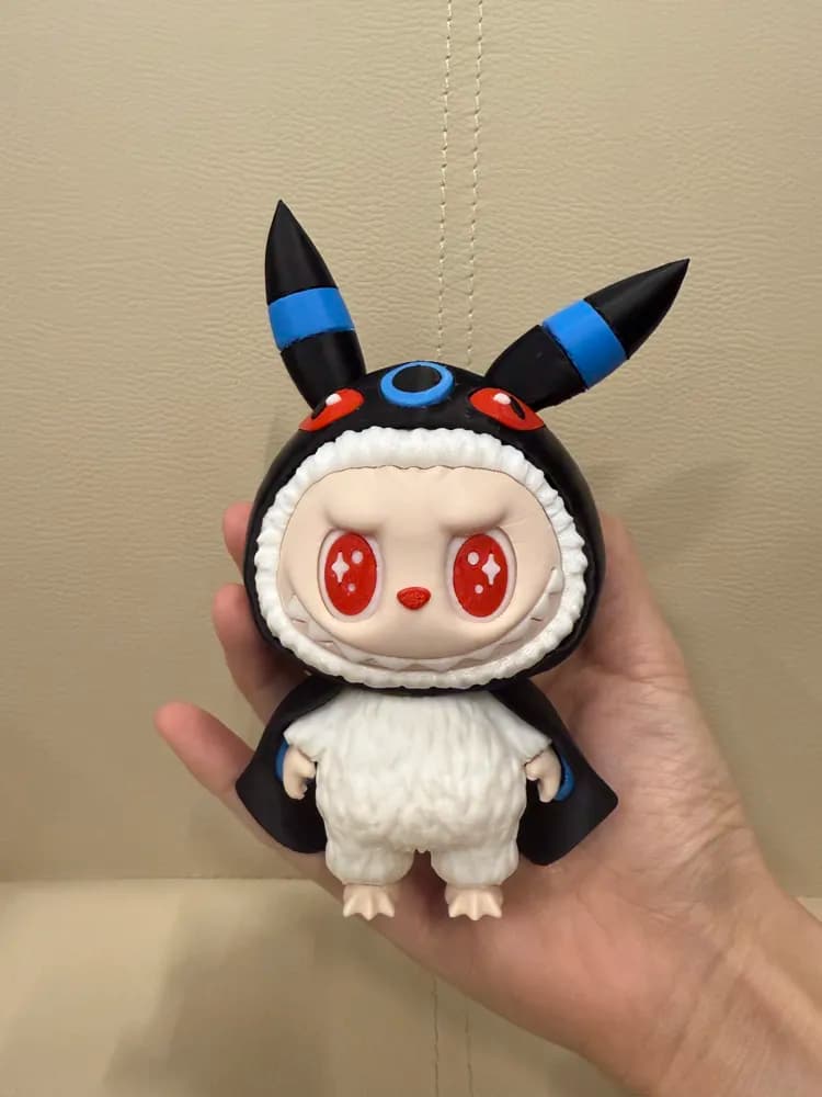 🧸 عروسک لبوبو با لباس Umbreon | چاپ سه‌بعدی +PLA