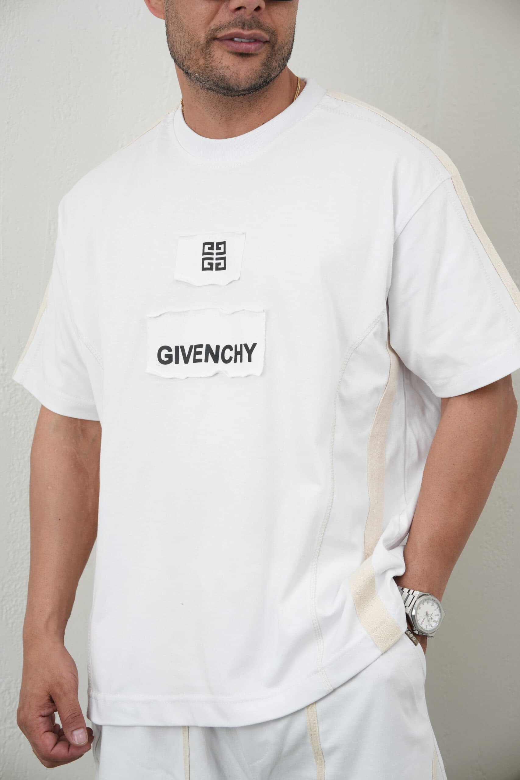 ست مردانه تیشرت و شلوارک GIVENCHY — تصویر ۷