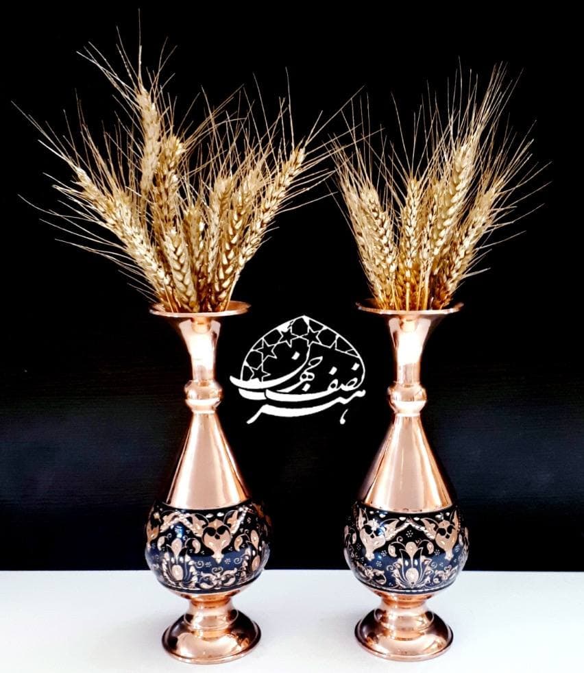 گلدان صراحی حکاکی روی مس — تصویر ۳