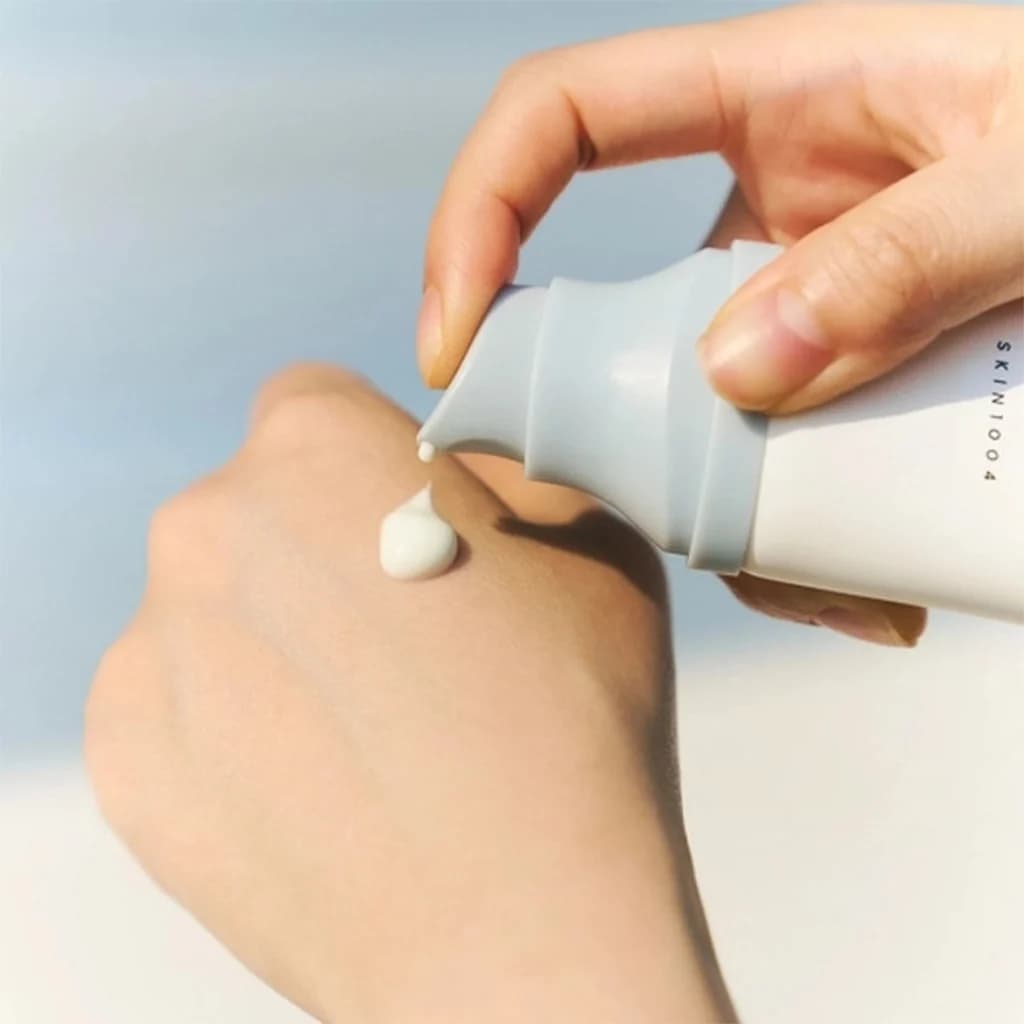 ضد آفتاب کرمی سنتلا CENTELLA Hyalu-Cica Water-Fit Sun Serum — تصویر ۹