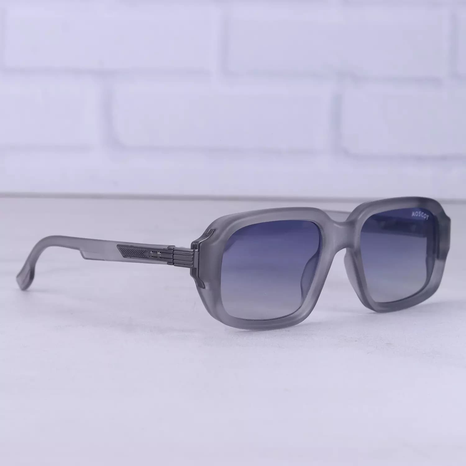 عینک آفتابی موسکات فریم مربع طوسی M 8509/8 — تصویر ۸