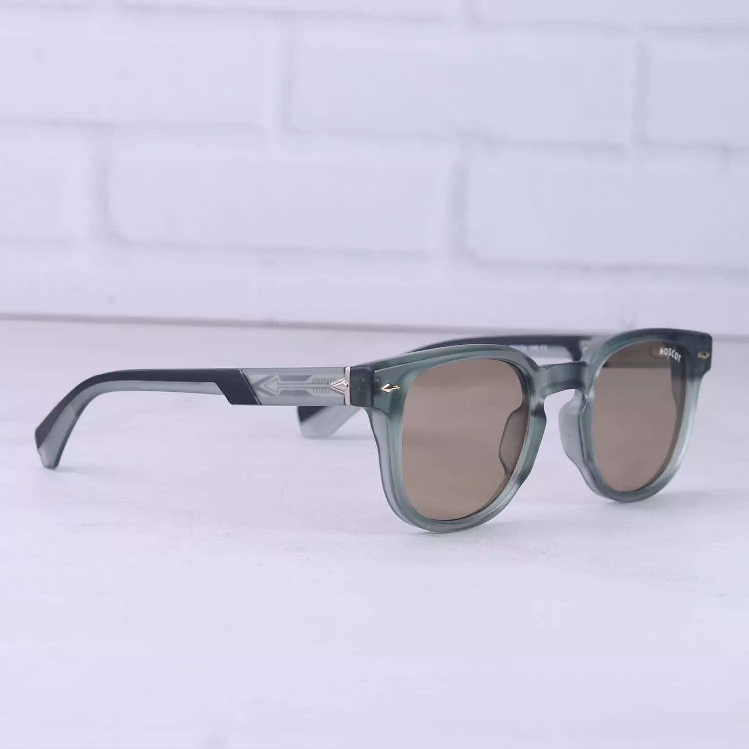 عینک آفتابی موسکات فریم سبز 62001/1 — تصویر ۵