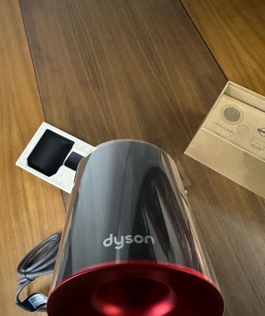سشوار و حالت دهنده مو دایسون مدل HD08 — تصویر ۷