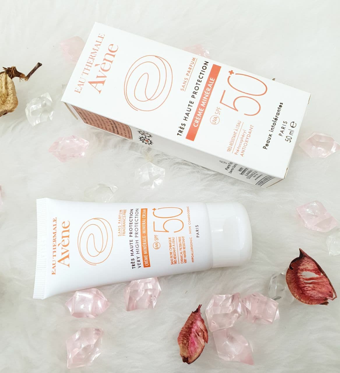 کرم ضد آفتاب رنگی اون Avene مدل CREME MINERALE حجم 50 میل — تصویر ۸