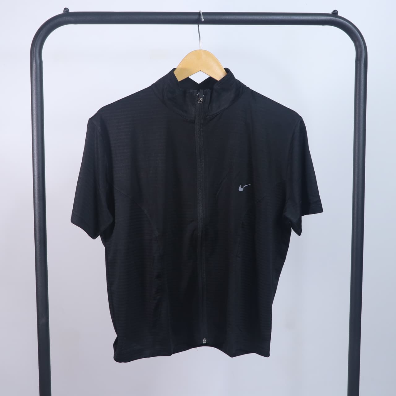 سوئیشرت زنانه جلو زیپ Nike — تصویر ۷