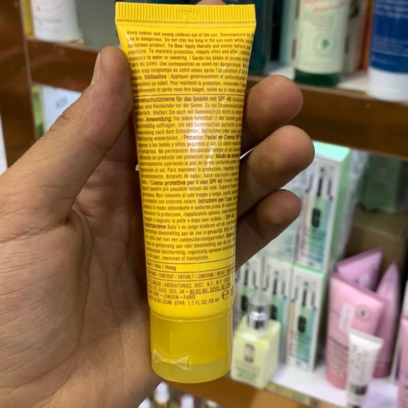 کرم ضد آفتاب سولار اسمارت کلینیک کد 101 — تصویر ۷