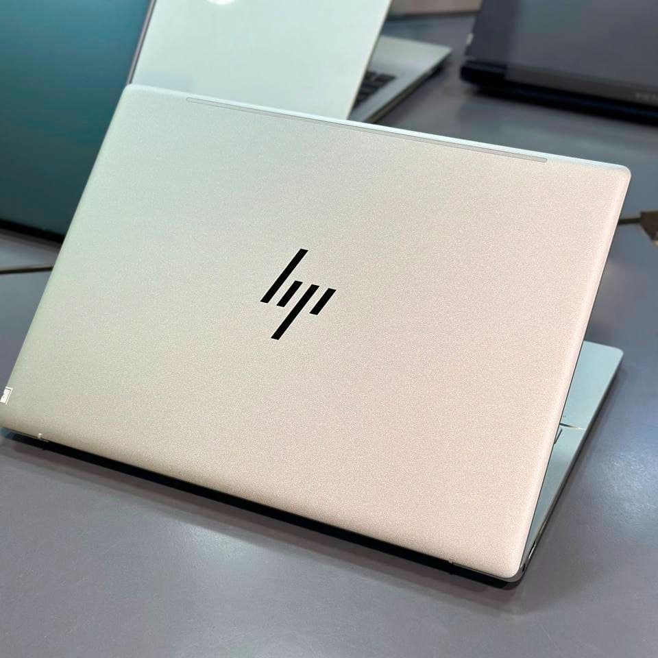 لپ تاپ 14 اینچی اچ پی مدل Pavilion plus 14: i5 13500H-16GB-512GB SSD-Iris xe — تصویر ۳