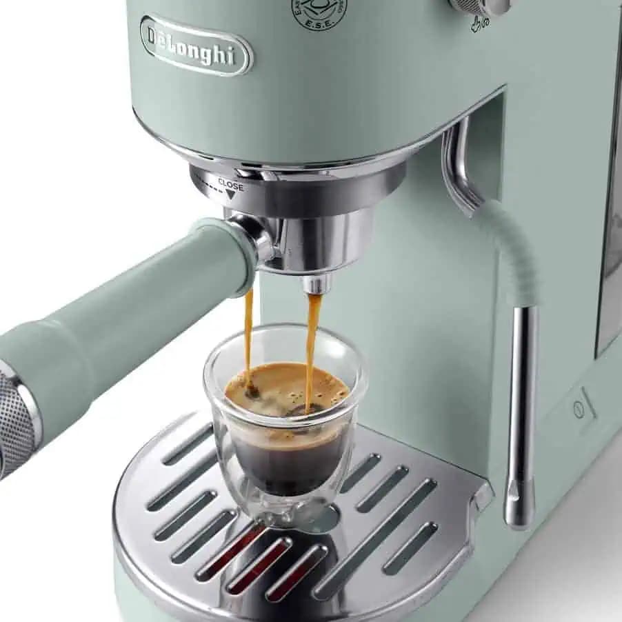 اسپرسوساز دلونگی ایتالیا De’Longhi EC890.GR — تصویر ۵